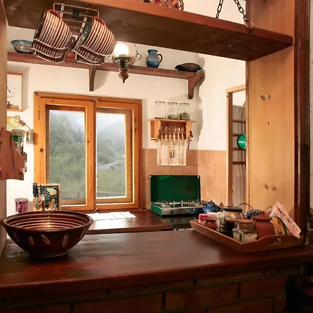 къща край реката - بيت للعطل ترايغراد