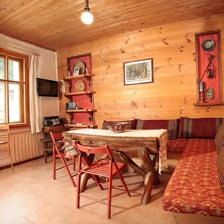 къща край реката - بيت للعطل *