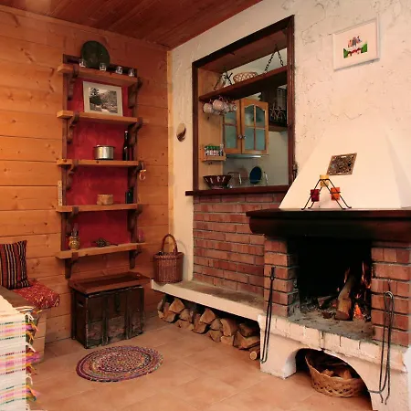 Hébergement de vacances къща край реката -