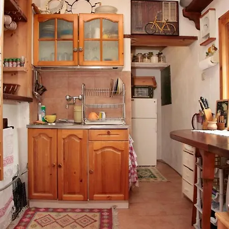 بيت للعطل къща край реката - *