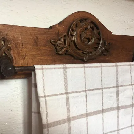 къща край реката - * Trigrad