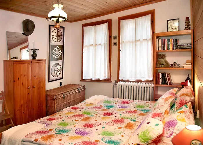 къща край реката - * ترايغراد